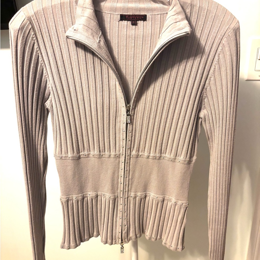 Fontana Gray Ribbed Knit Sweater - Picture 4 of 8